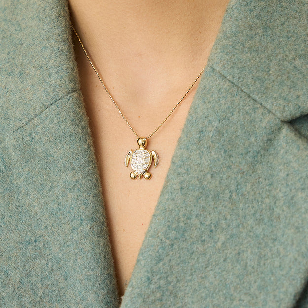Diamond Turtle Pendant Necklace - 18K Gold | VS Clarity Natural Diamonds