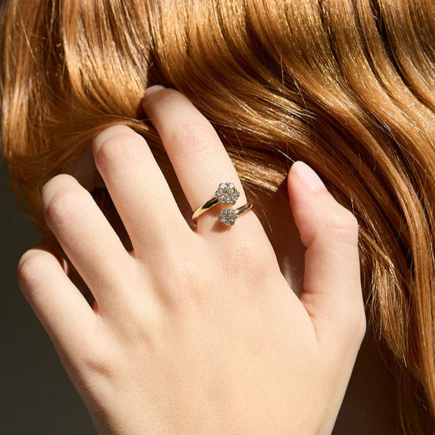 Floral Diamond Cluster Ring - 18K Gold | VS Clarity Natural Diamonds