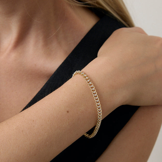 Diamond Curb Chain Bracelet - 18K Gold | VS Clarity Natural Diamonds
